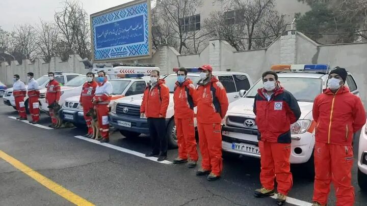 ارائه خدمات امدادی هلالاحمر به بیش از ۴۰۰ نفر از عزاداران حسینیه اعظم زنجان ارائه خدمات امدادی هلالاحمر به بیش از ۴۰۰ نفر از عزاداران حسینیه اعظم زنجان