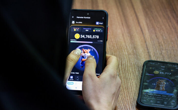 ایرانیها بهجای کار، همستر بازی میکنند! ایرانیها بهجای کار، همستر بازی میکنند!