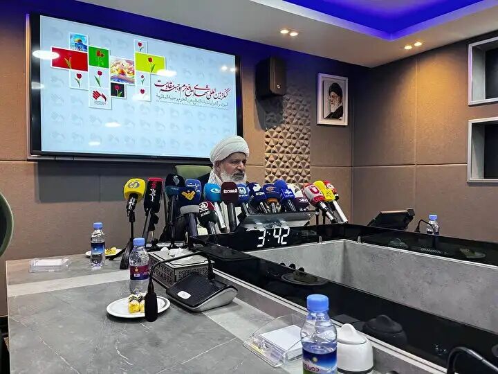 نشست خبری کنگره بینالمللی شهدای مدافع حرم برگزار شد  نشست خبری کنگره بینالمللی شهدای مدافع حرم برگزار شد