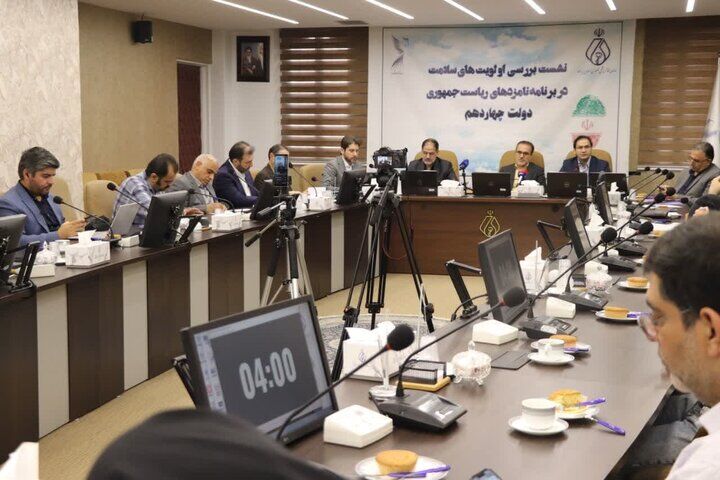 چالشهای نظام سلامت از نگاه ۶ نامزد ریاست جمهوری چالشهای نظام سلامت از نگاه ۶ نامزد ریاست جمهوری