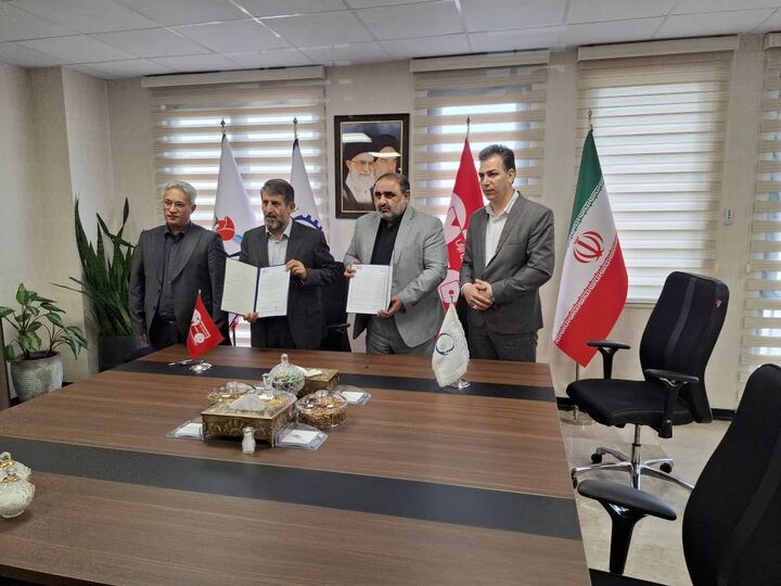 آغاز واگذاری تراکتور به ایثارگران واجد شرایط تحت پوشش بنیاد شهید آغاز واگذاری تراکتور به ایثارگران واجد شرایط تحت پوشش بنیاد شهید