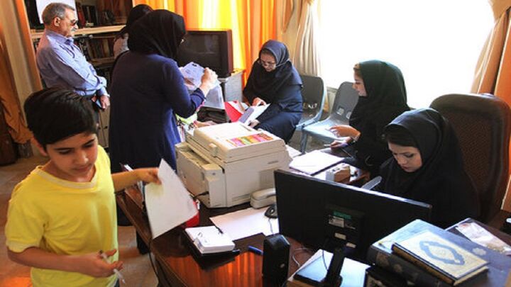 تحویل ندادن کارنامه به مادران ممنوع است تحویل ندادن کارنامه به مادران ممنوع است