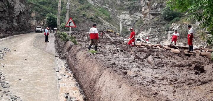 محور سوادکوه تا شنبه مسدود است محور سوادکوه تا شنبه مسدود است