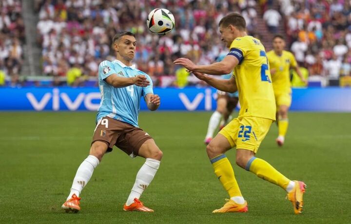 صعود رومانی، بلژیک و اسلواکی از گروه E صعود رومانی، بلژیک و اسلواکی از گروه E