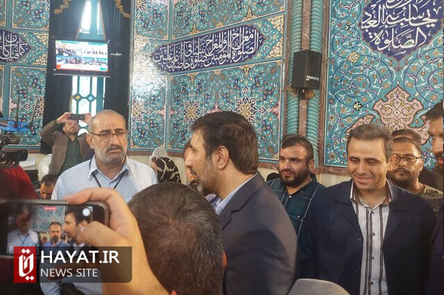 بازدید سخنگوی شورای نگهبان از فرآیند رایگیری در حسینیه ارشاد تهران بازدید سخنگوی شورای نگهبان از فرآیند رایگیری در حسینیه ارشاد تهران