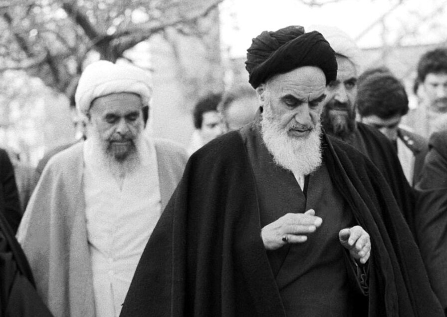 شهید «آیتالله صدوقی»؛ محراب یزد آن روز، خونین چون شفق بود...