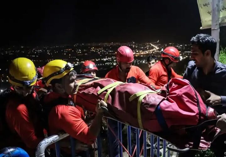 سقوط مرد ۵۵ ساله از کوه صفه اصفهان سقوط مرد ۵۵ ساله از کوه صفه اصفهان