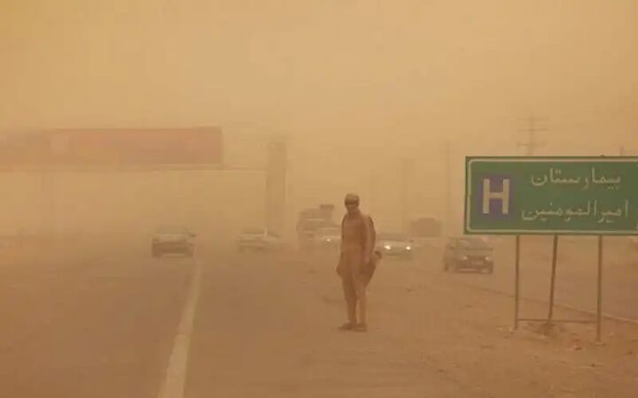 طوفان ۶۲۰ نفر را در سیستان راهی بیمارستان کرد طوفان ۶۲۰ نفر را در سیستان راهی بیمارستان کرد