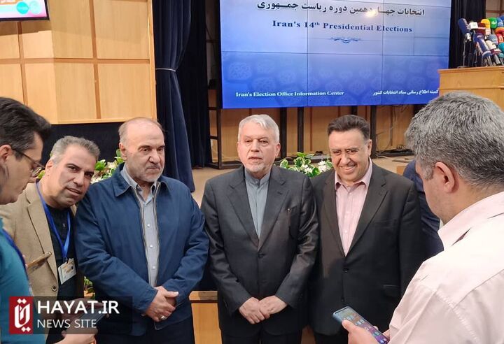 سلطانیفر و صالحیامیری از ستاد انتخابات کشور بازدید کردند سلطانیفر و صالحیامیری از ستاد انتخابات کشور بازدید کردند