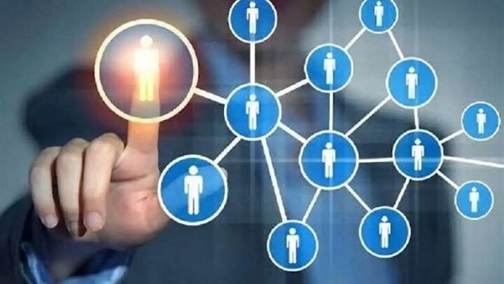 دستگیری ۱۱ سرشاخه یک شرکت هرمی در مشهد دستگیری ۱۱ سرشاخه یک شرکت هرمی در مشهد