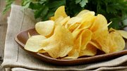 نظر متخصص طب سنتی درباره مضر نبودن چیپس برای کودکان + فیلم