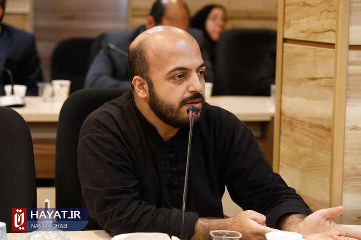 نشست اهالی اهل قلم و اندیشمندان حوزه ایثار و شهادت