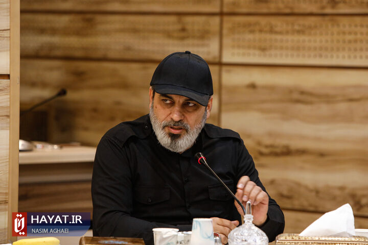 نشست اهالی اهل قلم و اندیشمندان حوزه ایثار و شهادت