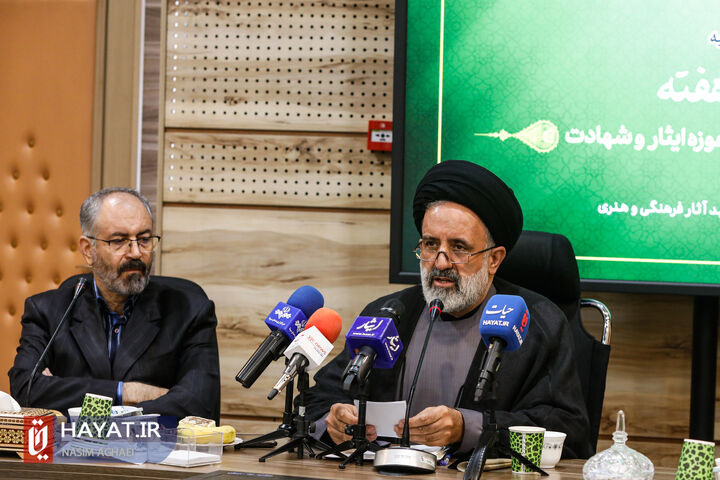 نشست اهالی اهل قلم و اندیشمندان حوزه ایثار و شهادت