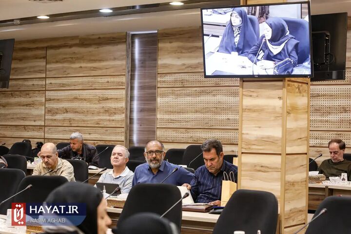 نشست اهالی قلم و اندیشمندان حوزه ایثار و شهادت برگزار شد + فیلم