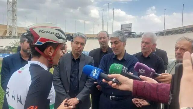 سوال وزیر ورزش از رکابزن المپیکی: تا پایان خط میروی؟ سوال وزیر ورزش از رکابزن المپیکی: تا پایان خط میروی؟