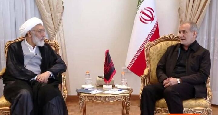 قدردانی پزشکیان از پورمحمدی در کمک به رقابتیشدن فضای انتخابات قدردانی پزشکیان از پورمحمدی در کمک به رقابتیشدن فضای انتخابات