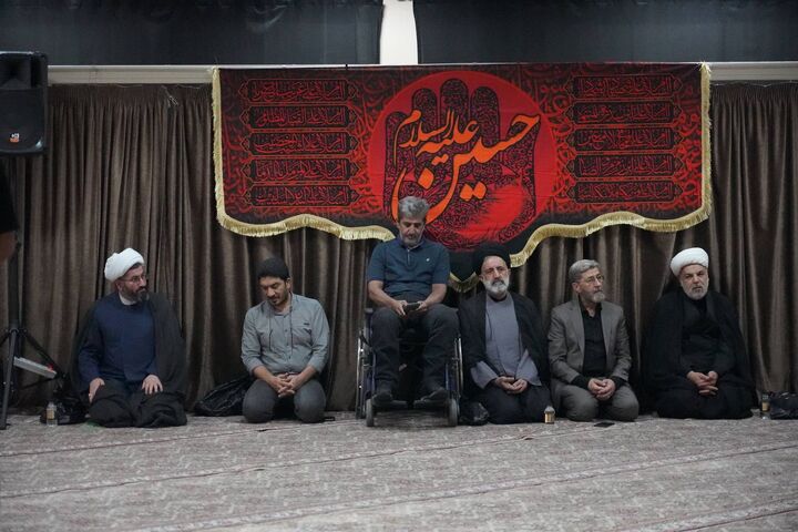 مراسم عزاداری سید و سالار شهیدان در بنیاد شهید و امور ایثارگران برگزار شد مراسم عزاداری سید و سالار شهیدان در بنیاد شهید و امور ایثارگران برگزار شد