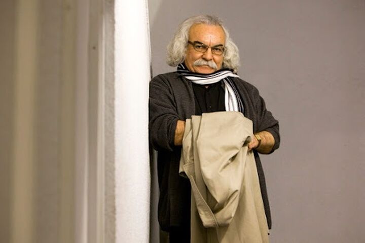 شعرهای سیدعلی صالحی به زبان عربی منتشر شد شعرهای سیدعلی صالحی به زبان عربی منتشر شد