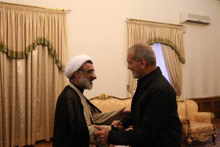 دیدار دبیر شورای عالی انقلاب فرهنگی با رئیس جمهوری منتخب دیدار دبیر شورای عالی انقلاب فرهنگی با رئیس جمهوری منتخب
