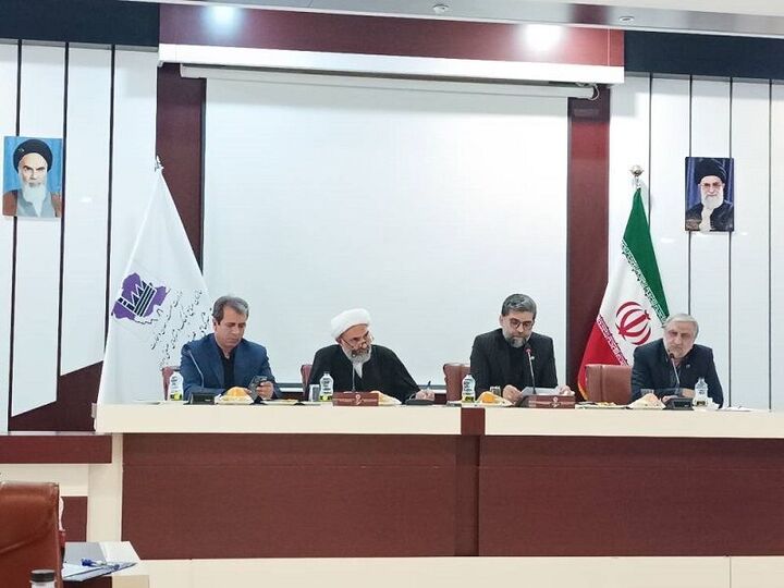 برق مصرفی ۳۲۰۰ واحد صنعتی بالای یک مگاوات است برق مصرفی ۳۲۰۰ واحد صنعتی بالای یک مگاوات است