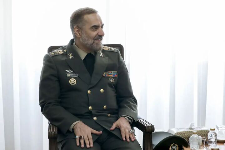 صادرات محصولات نظامی ۳ برابر شد/ رشد ۳.۵ برابری همکاری وزارت دفاع با شرکتهای دانشبنیان صادرات محصولات نظامی ۳ برابر شد/ رشد ۳.۵ برابری همکاری وزارت دفاع با شرکتهای دانشبنیان