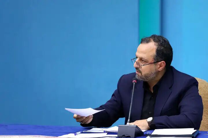 خاندوزی: ۲۷۵ هزار میلیارد تومان سرمایه بانکها افزایش یافت خاندوزی: ۲۷۵ هزار میلیارد تومان سرمایه بانکها افزایش یافت