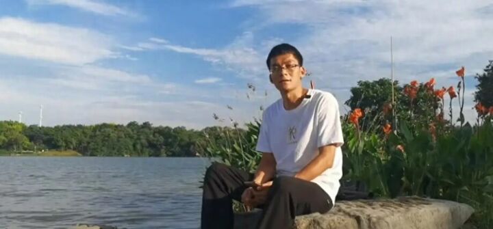 ۱۶ سال تلاش برای ورود به دانشگاه ۱۶ سال تلاش برای ورود به دانشگاه