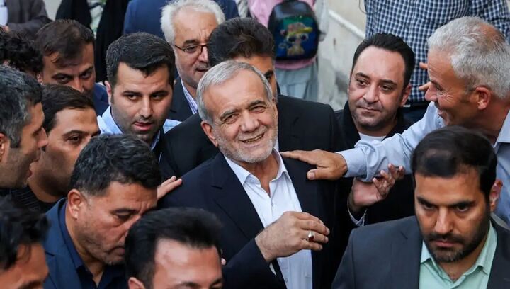 قدم اول انتخاب کابینه وفاق ملی است/ مملکت با یک دسته و جناح اداره نمیشود قدم اول انتخاب کابینه وفاق ملی است/ مملکت با یک دسته و جناح اداره نمیشود