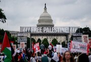 تجمع ۱۰ هزار معترض علیه نتانیاهو در کنگره آمریکا