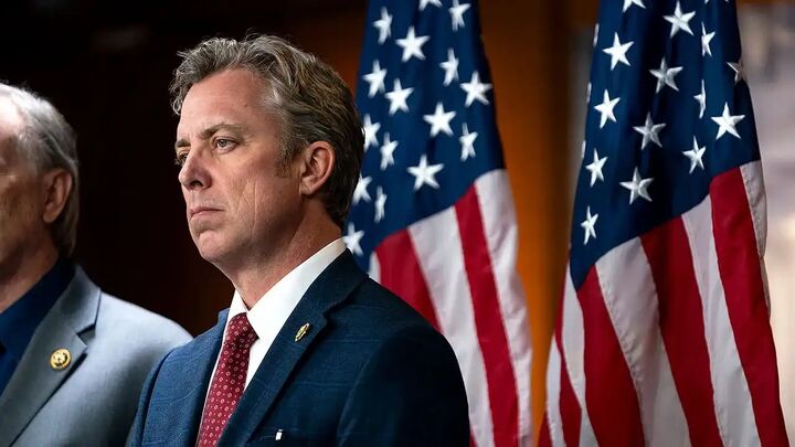 طرح استیضاح هریس کلید خورد طرح استیضاح هریس کلید خورد