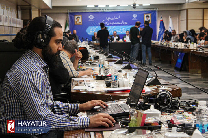 تمام دغدغههای ملت و دولت را میتوان در مفهوم پیشرفت خلاصه کرد   تمام دغدغههای ملت و دولت را میتوان در مفهوم پیشرفت خلاصه کرد