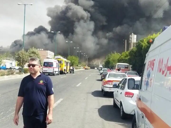 اعزام ۲ دستگاه اتوبوس آمبولانس و ۶ دستگاه آمبولانس به محل حادثه در جاده کرج اعزام ۲ دستگاه اتوبوس آمبولانس و ۶ دستگاه آمبولانس به محل حادثه در جاده کرج