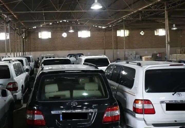انهدام باند قاچاق خودروهای تویوتا لندکروز و هایلوکس انهدام باند قاچاق خودروهای تویوتا لندکروز و هایلوکس