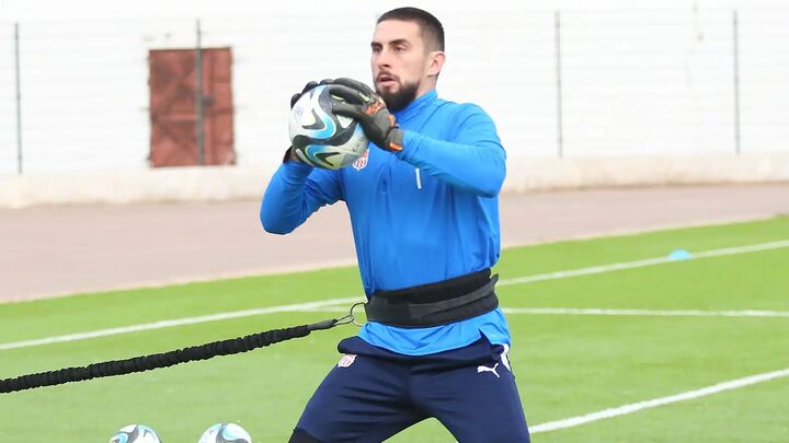 آشنایی با هفتمین گلر خارجی تاریخ پرسپولیس آشنایی با هفتمین گلر خارجی تاریخ پرسپولیس