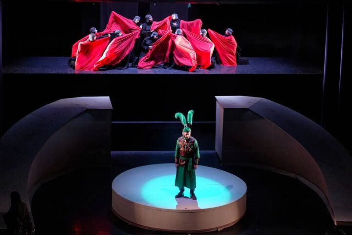 اجرای عمومی «سراب» به یاد شهید هنیه و افتتاح یک نمایش توسط رضا فیاضی اجرای عمومی «سراب» به یاد شهید هنیه و افتتاح یک نمایش توسط رضا فیاضی