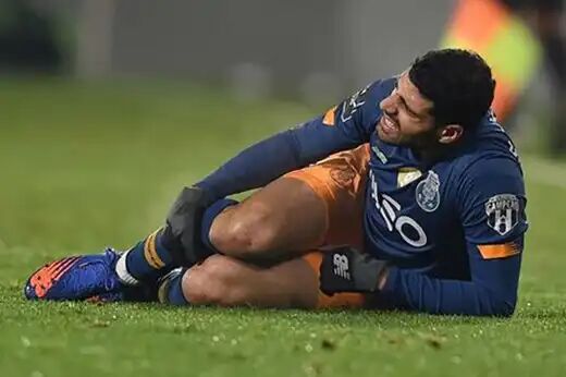 طارمی مصدوم شد طارمی مصدوم شد