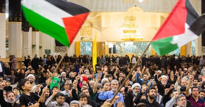 بزرگداشت شهید اسماعیل هنیه در حرم حضرت معصومه(س) برگزار شد بزرگداشت شهید اسماعیل هنیه در حرم حضرت معصومه(س) برگزار شد