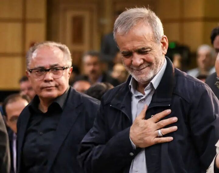 شهرام دبیری معاون پارلمانی رئیسجمهور شد شهرام دبیری معاون پارلمانی رئیسجمهور شد