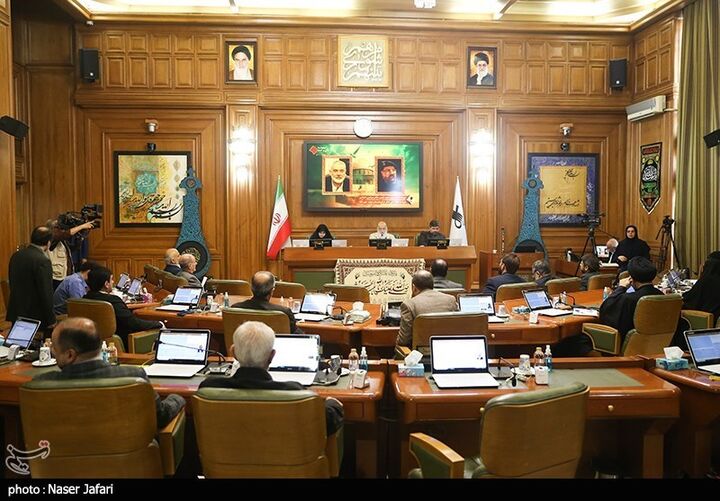 قطع دوباره برق در جلسه علنی شورای شهر تهران قطع دوباره برق در جلسه علنی شورای شهر تهران