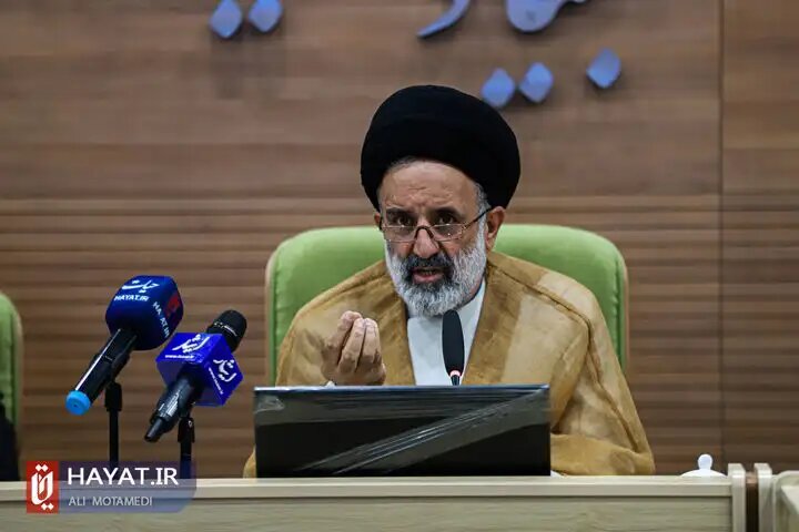 دانشگاه خوب می‌تواند ملت خود را به سعادتی واقعی برساند