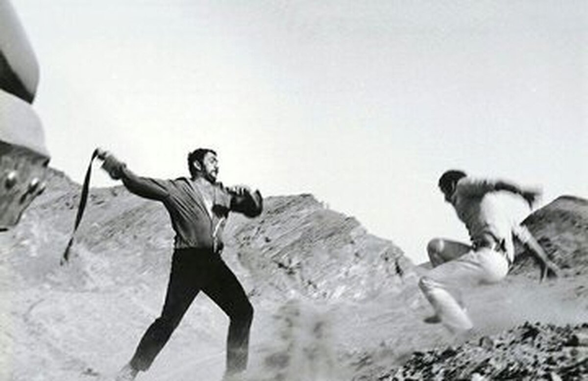 آسیب شناسی یک عارضهی فراگیر در جامعه هنری ایران/ خودت تسلیت بگو!