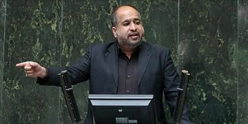 هشدار نماینده تهران: رشد منفی ۲ درصدی پذیرش تخصص‌های کلیدی در کشور