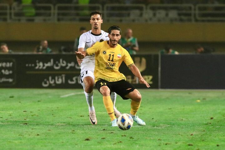 وضعیت ورزشگاه نقش جهان یک آبروریزی بین المللی بود/ قلعهنویی عمداً میخواهد روی چمن خراب بازی کند وضعیت ورزشگاه نقش جهان یک آبروریزی بین المللی بود/ قلعهنویی عمداً میخواهد روی چمن خراب بازی کند