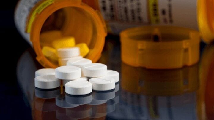 اعمال محدودیت واردات دارو با توجه به افزایش تعداد پروانههای تولیدی اعمال محدودیت واردات دارو با توجه به افزایش تعداد پروانههای تولیدی