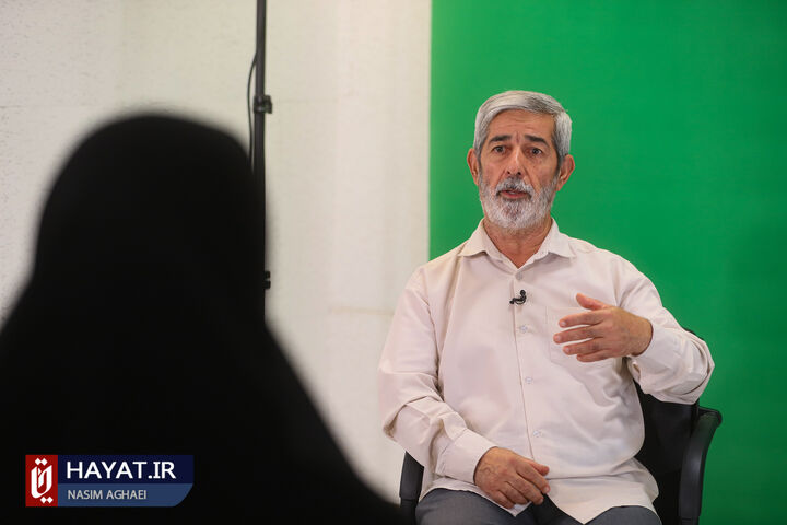 فرار از «جهنم تکریت» با نوشتن نام اسرا کف کفش/ ۴۰۰ افسر ایرانی روز آزادی مانند کودکان شادی میکردند فرار از «جهنم تکریت» با نوشتن نام اسرا کف کفش/ ۴۰۰ افسر ایرانی روز آزادی مانند کودکان شادی میکردند