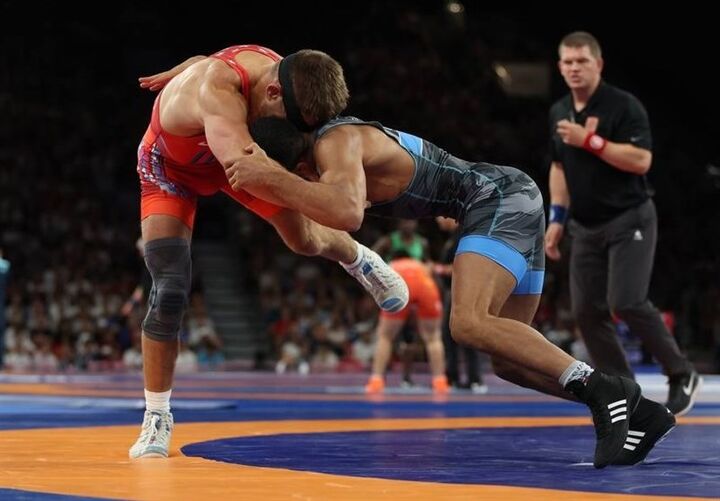 انصراف حریف آمریکایی عموزاد از رقابتهای شانس مجدد انصراف حریف آمریکایی عموزاد از رقابتهای شانس مجدد