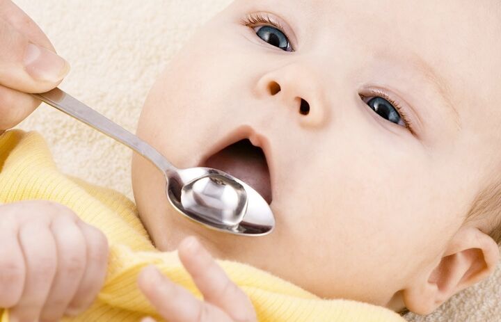 چگونه از سیاه شدن دندان کودکان بعد از مصرف قطره آهن جلوگیری کنیم؟ چگونه از سیاه شدن دندان کودکان بعد از مصرف قطره آهن جلوگیری کنیم؟