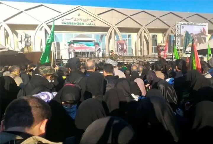 سیل عاشقان اربعین در مرز مهران/ اندک اندک جمع مستان میرسد سیل عاشقان اربعین در مرز مهران/ اندک اندک جمع مستان میرسد