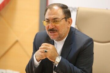 نباید شاهد تقابل حوزه سلامت و بهداشت با مسائل سیاسی باشیم نباید شاهد تقابل حوزه سلامت و بهداشت با مسائل سیاسی باشیم